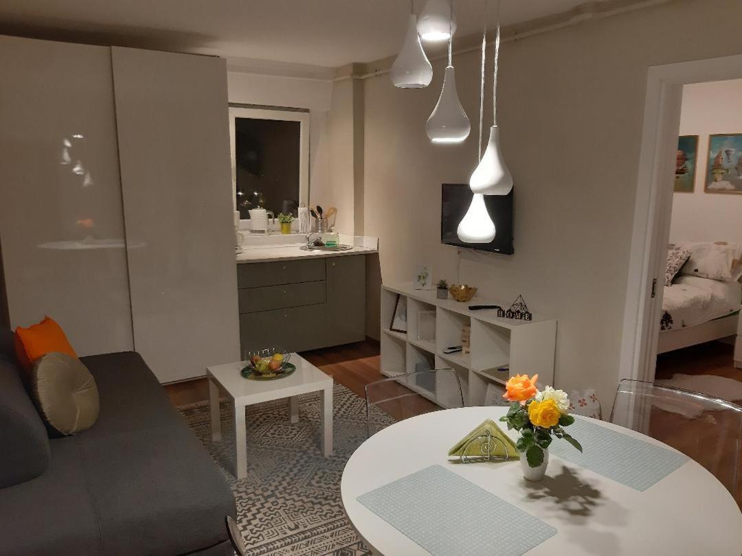 Alba House Apartment Алба Юлия Екстериор снимка