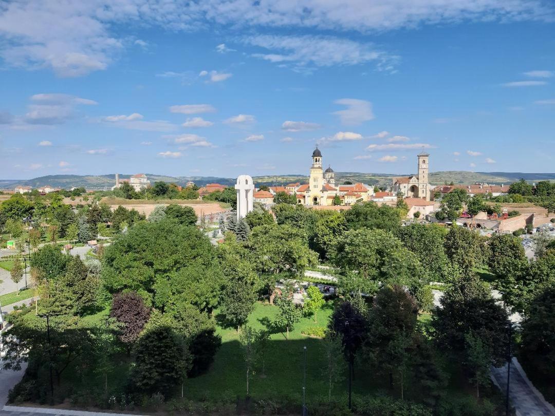 Alba House Apartment Алба Юлия Екстериор снимка
