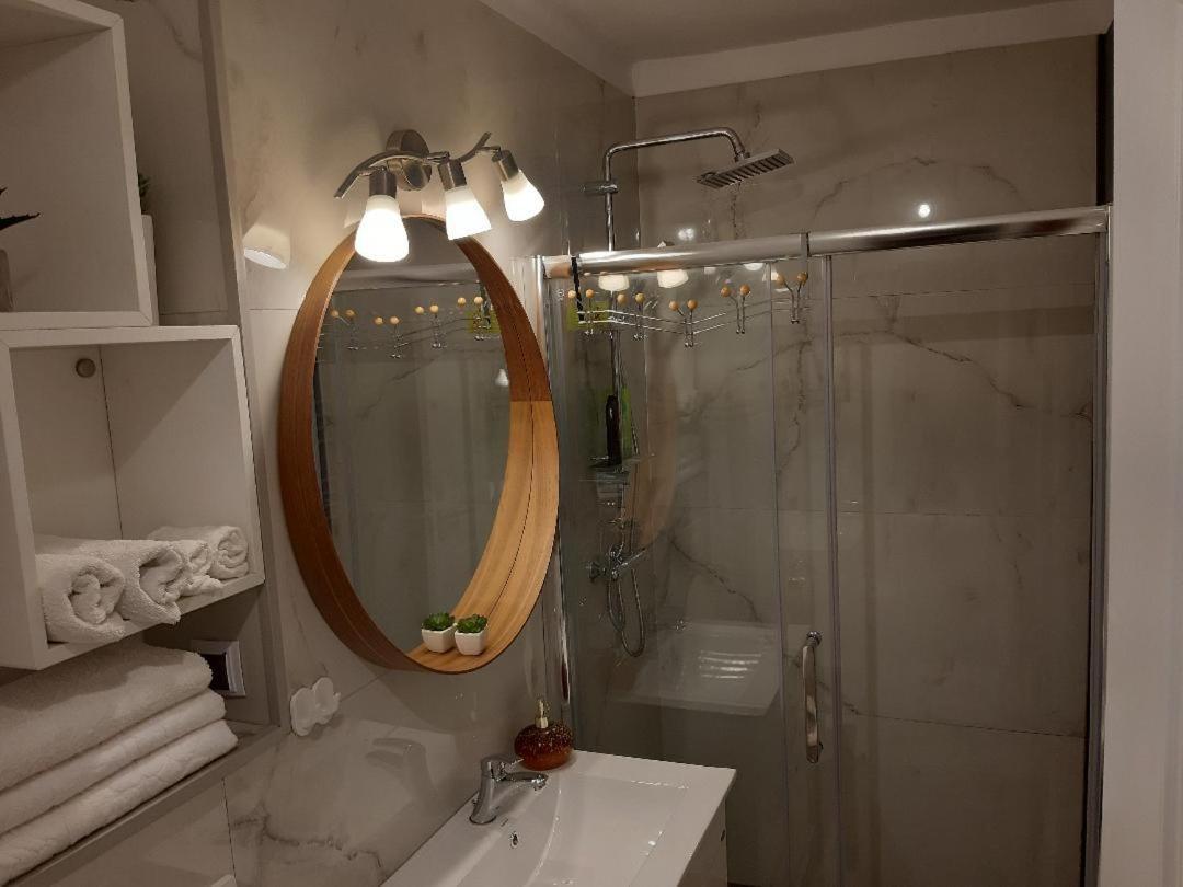 Alba House Apartment Алба Юлия Екстериор снимка