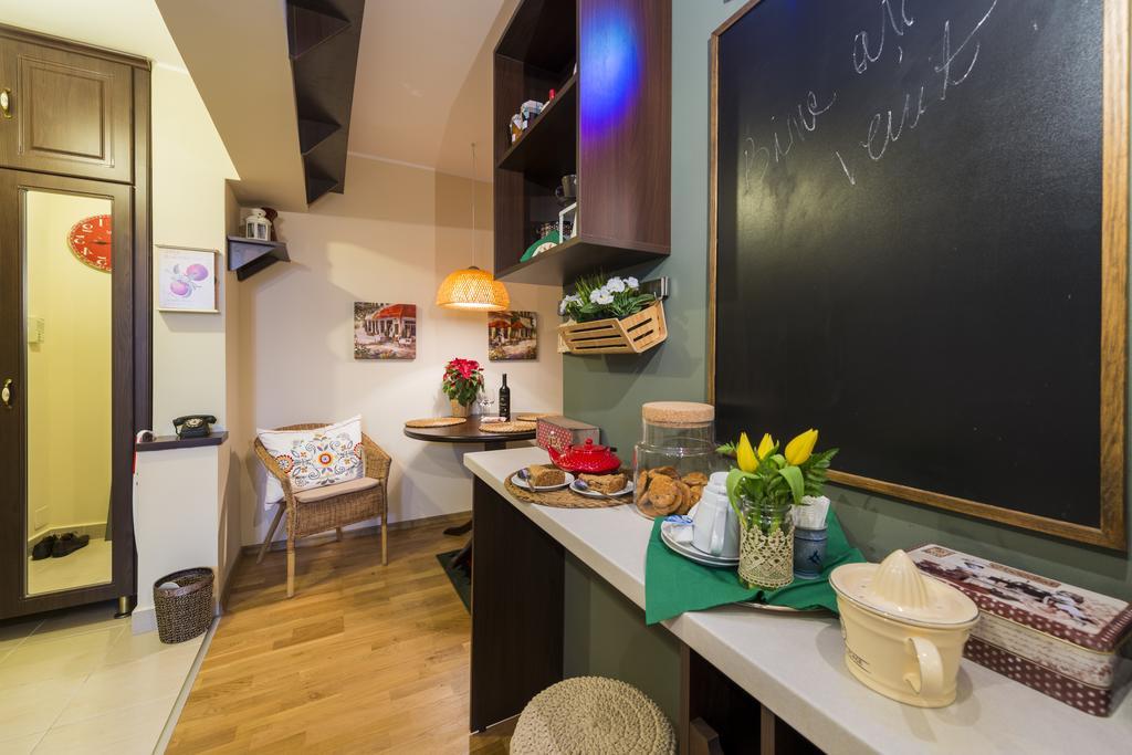 Alba House Apartment Алба Юлия Стая снимка